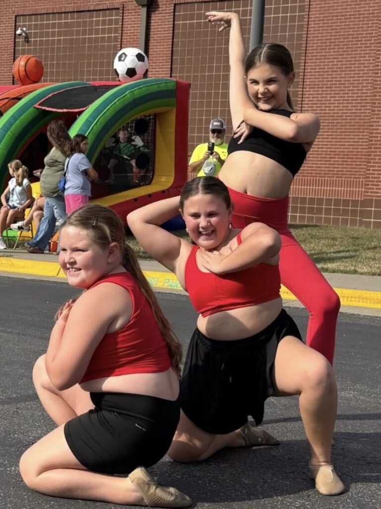 The Dance Element Community / Performances photo, 2025