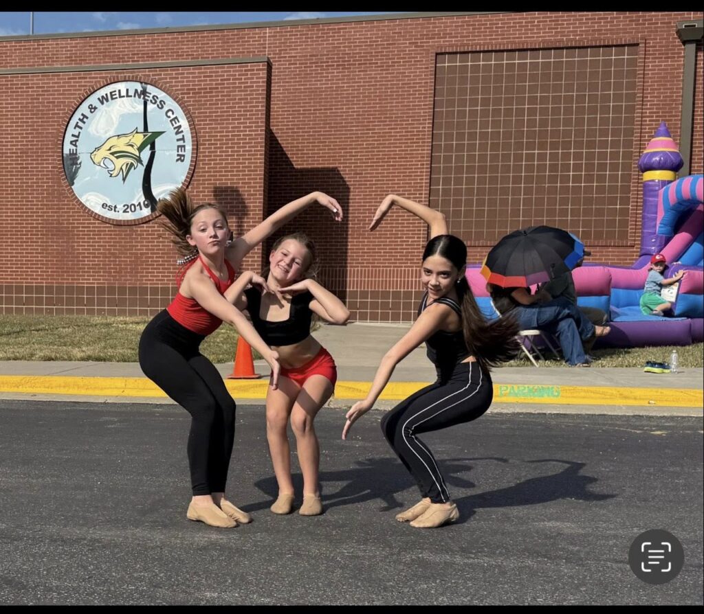 The Dance Element Community / Performances photo, 2025